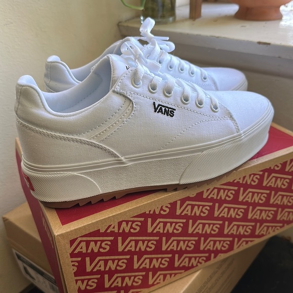 white platform van
